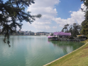 Xuan Huong Lake